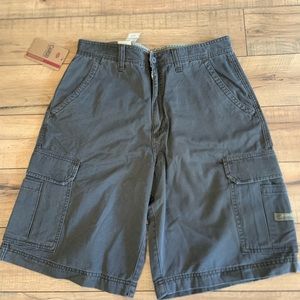 Unionbay cargo shorts size 33 NWT